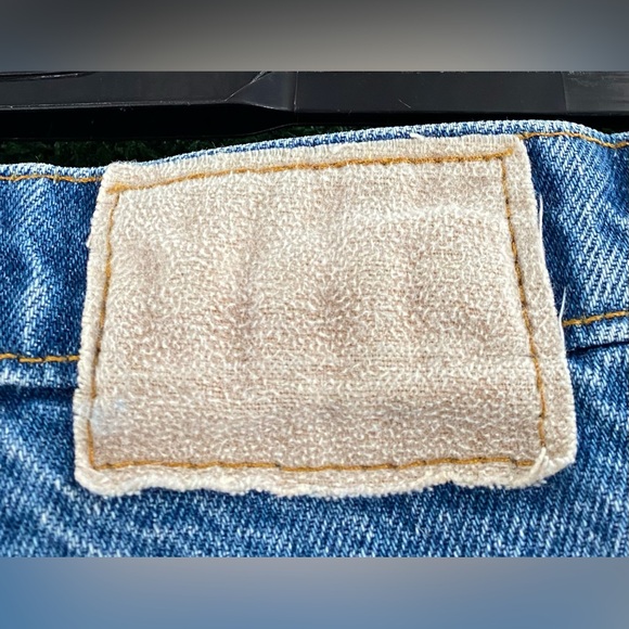 Vintage 80’s Levi's Relaxed Fit Brown Tab Denim Distressed Jeans Men’s 39x29 - Picture 9 of 11